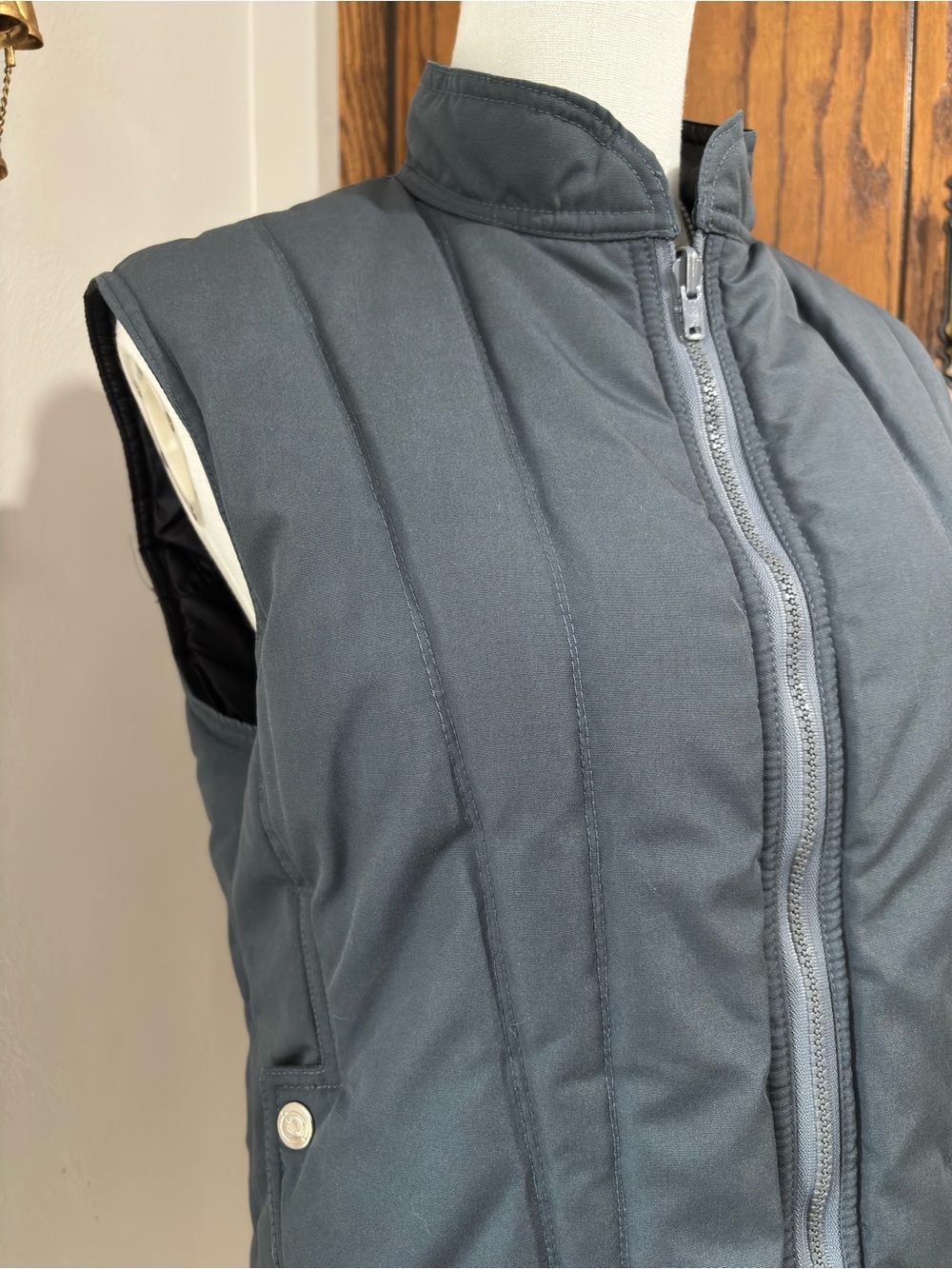 Obermeyer Vintage Quilted Puffer Vest Winnie Reversible Size Medium Gray - Picture 2 of 9